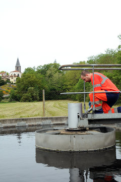 Technicien assainissement à la STEU de Joze