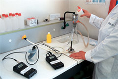 Laboratoire d’analyses de la SEMERAP à Joze (63)